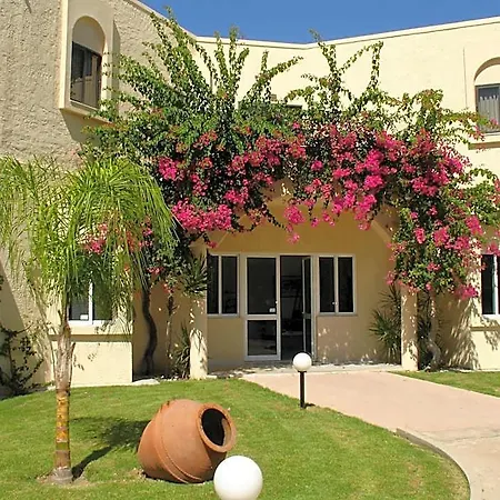 Summerland Hotel